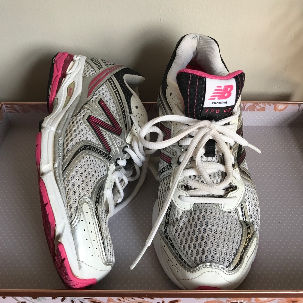 New Balance 770 v2 Running shoes WIDE